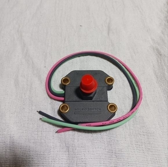 Honeywell 242PC150G Pressure Sensor - Picture 1 of 4